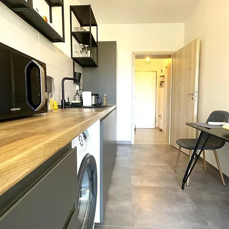Good Vibes With Cofee Maker And Free Wi-fi Apartment